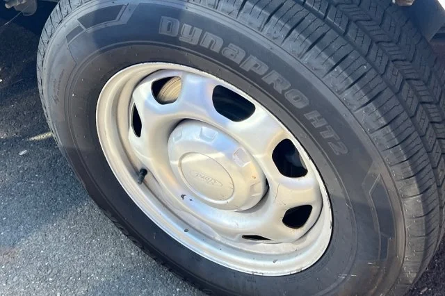 Used 2018 White Ford XL image 4