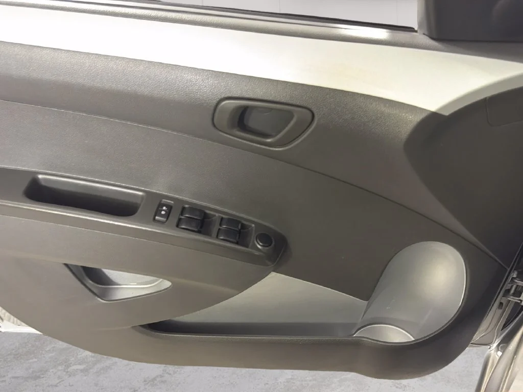 Used 2015 SILVER ICE Chevrolet LT image 25