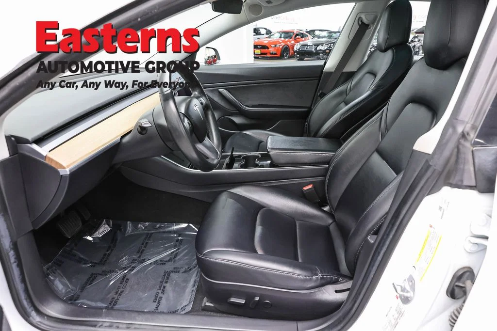 Used 2018 White Tesla Long Range image 14