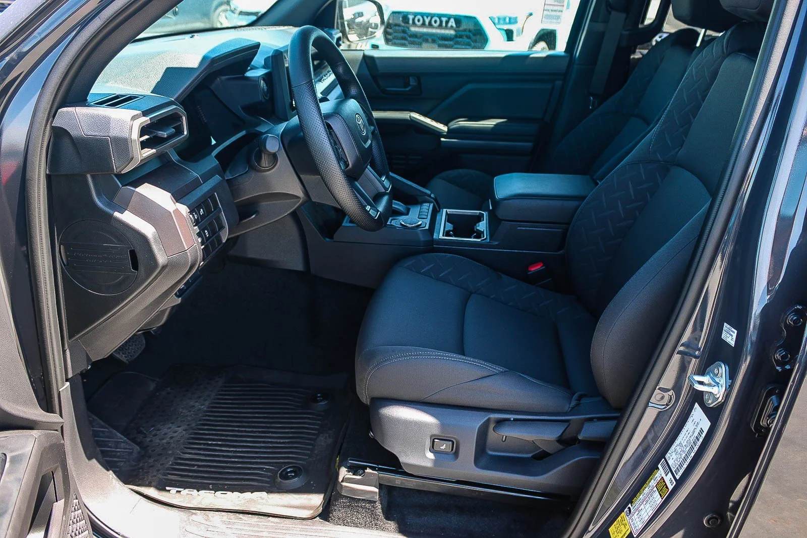 2026 Toyota Tacoma SR5 - Photo 19