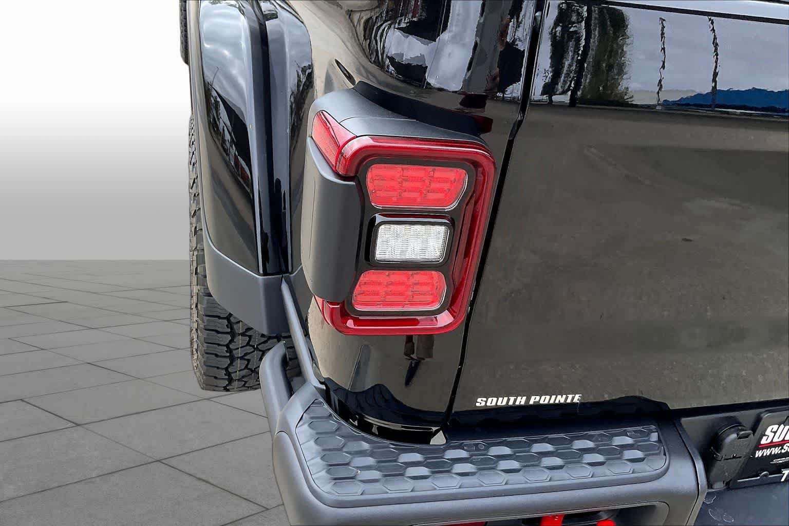 New 2026 Black Clear-Coat Exterior Paint Jeep Rubicon image 14