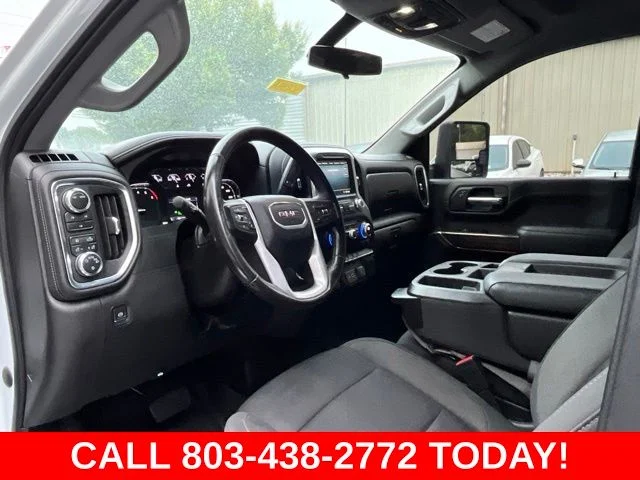 Used 2022 White GMC SLE image 5