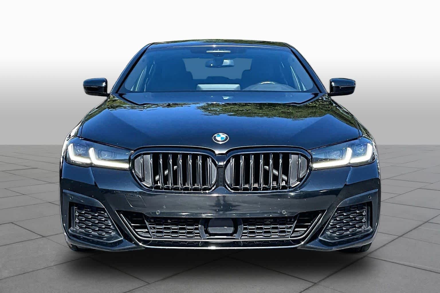 Used 2022 Black Sapphire Metallic BMW 530i image 4