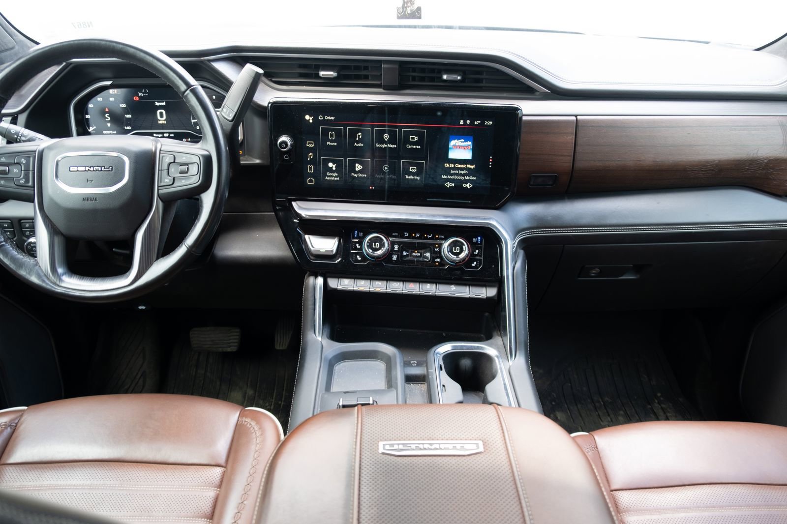 Used 2024 Onyx Black GMC Denali Ultimate image 21