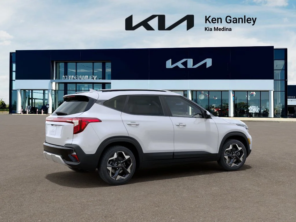 New 2026 Snow White Pearl Kia S image 6