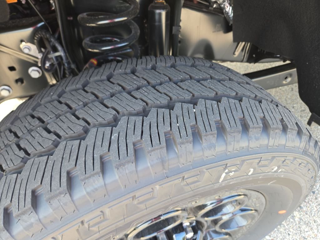 New 2026 Carbonized Gray Metallic Ford F-250® Lariat® image 22