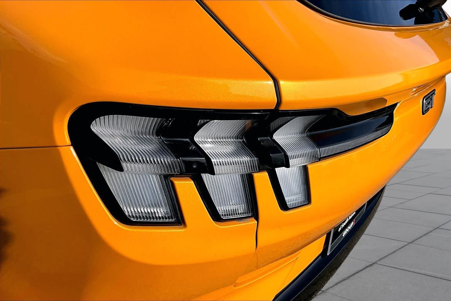Used 2023 Cyber Orange Metallic Tricoat Ford GT image 31