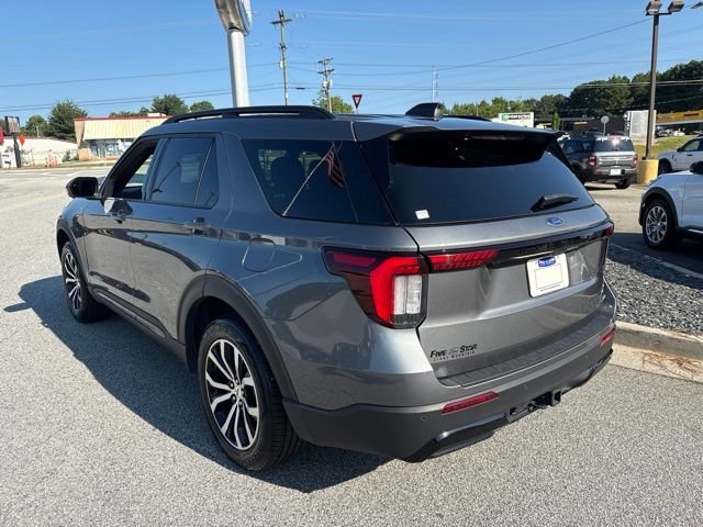 Used 2025 Gray Ford ST-Line image 6