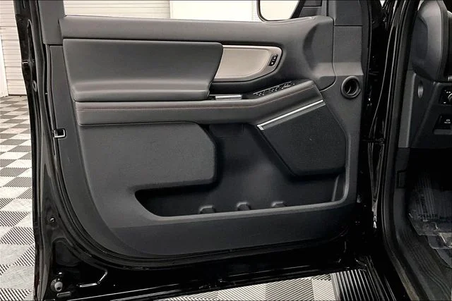 2025 Ford Expedition Active - Photo 21