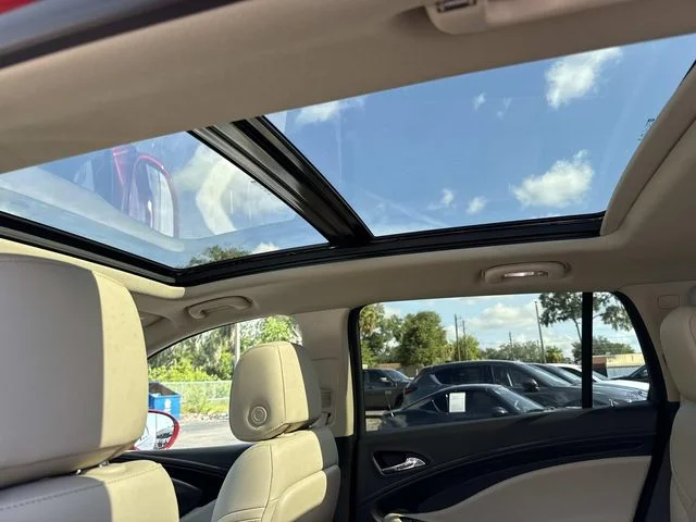 Used 2018 Red Buick Premium II image 16