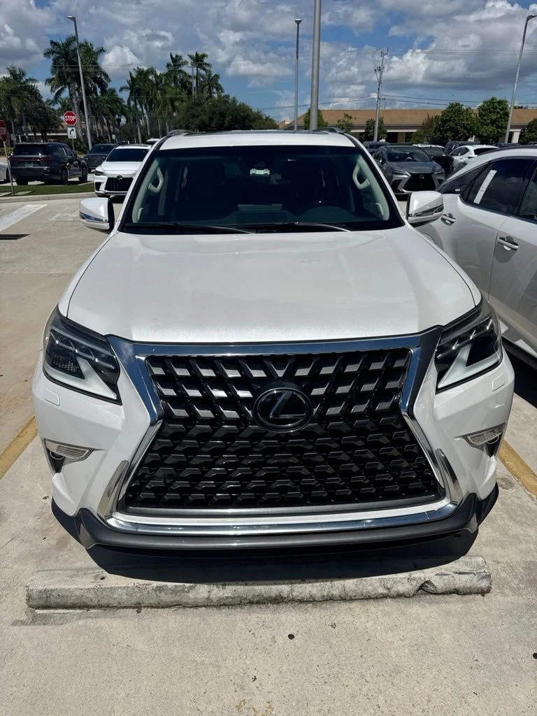 Certified Used 2023 EMINENT WHITE PEARL Lexus 460 image 3