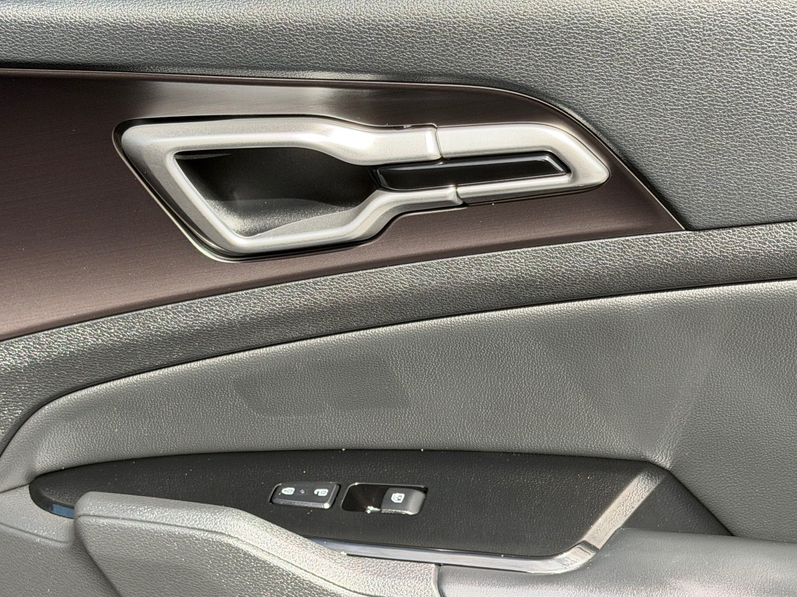 Used 2023 Gravity Gray Kia EX image 25