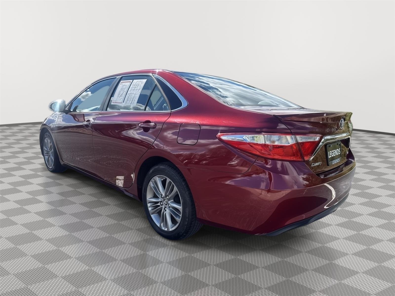 Certified Used 2016 Ruby Flare Pearl Toyota XLE image 3