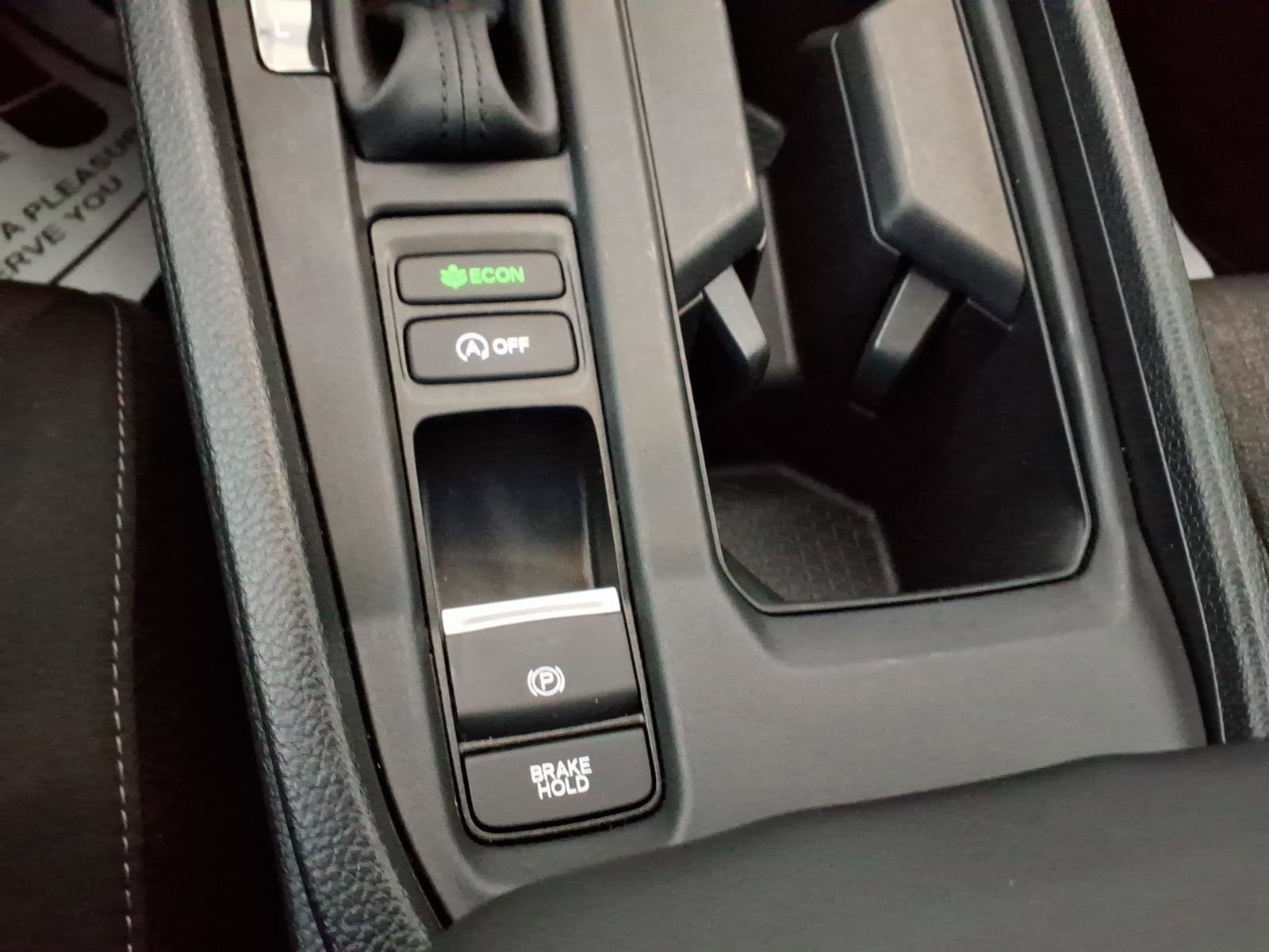 2025 Honda Accord SE - Photo 25