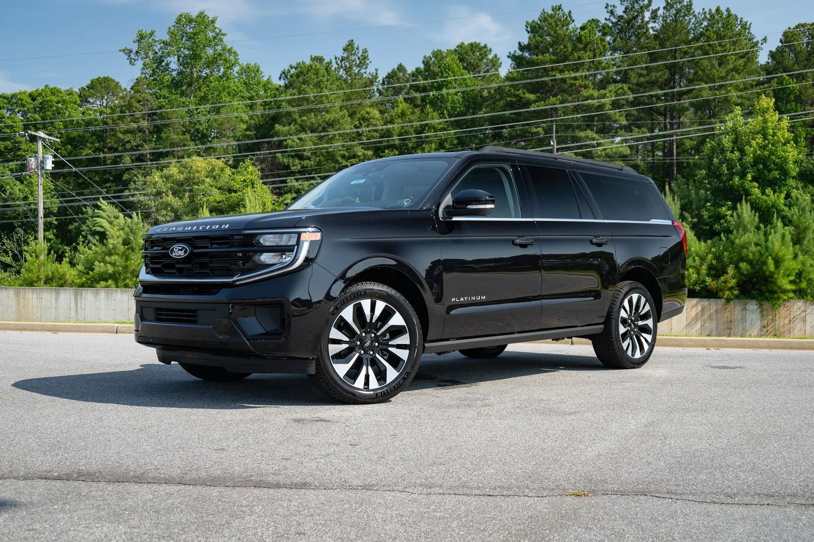 New 2027 Black Ford Platinum image 3