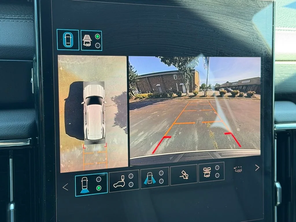 2026 GMC Yukon Denali - Photo 6