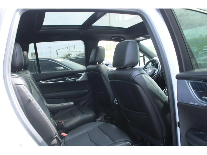 2024 Cadillac XT6 Premium Luxury - Photo 12
