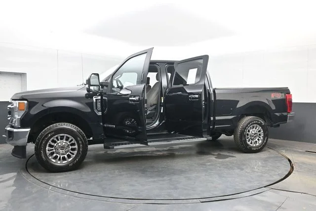 Used 2021 Black Ford XLT image 50