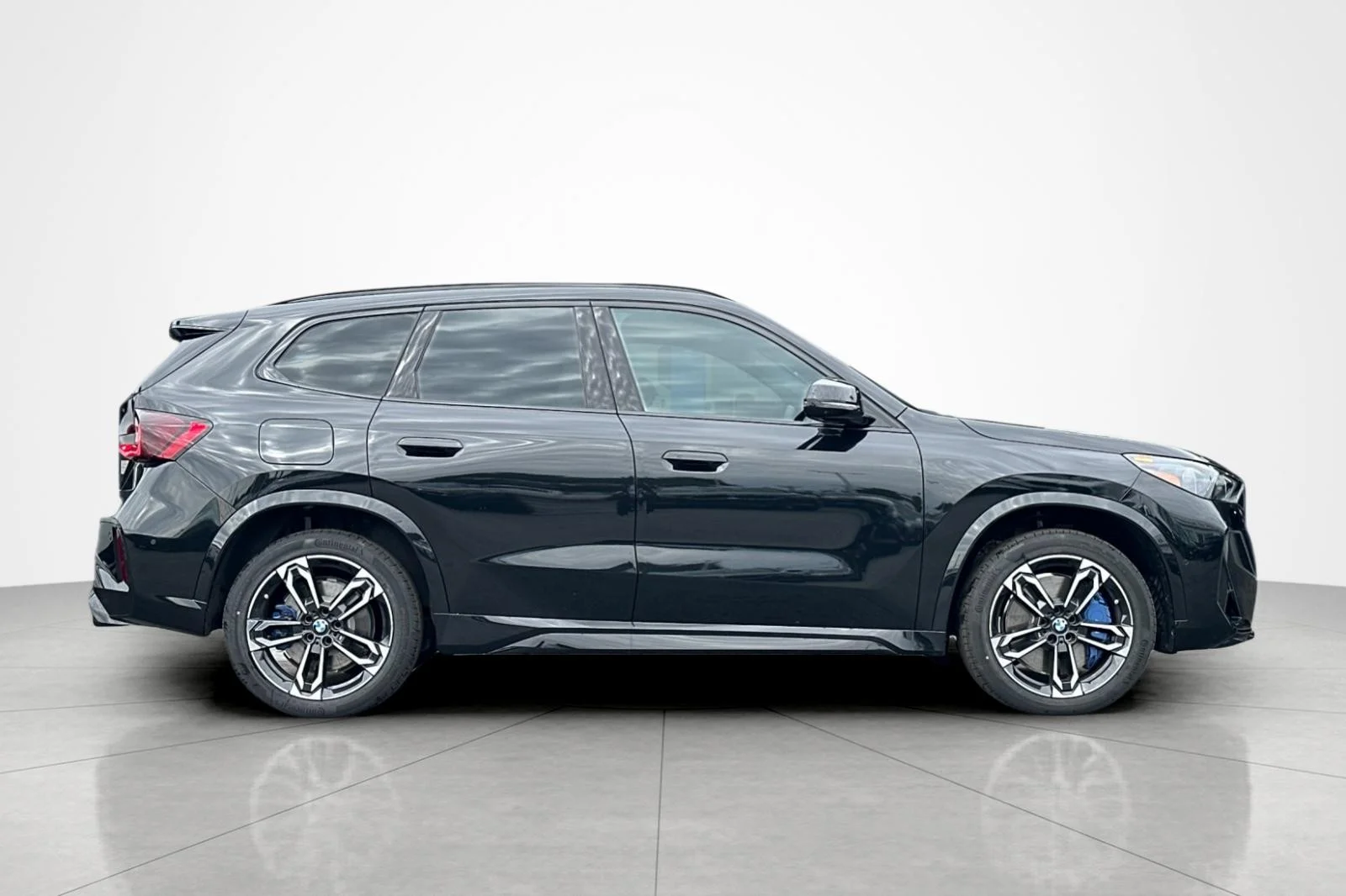 2026 BMW X1 M35i - Photo 6
