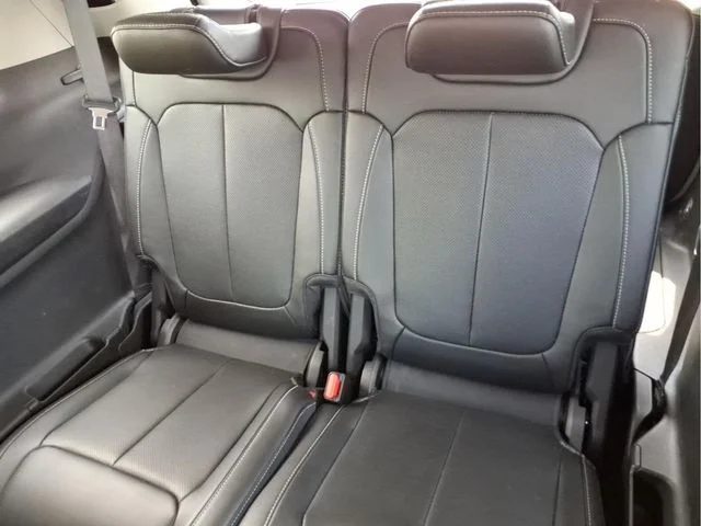 Used 2022 White Jeep Limited image 13