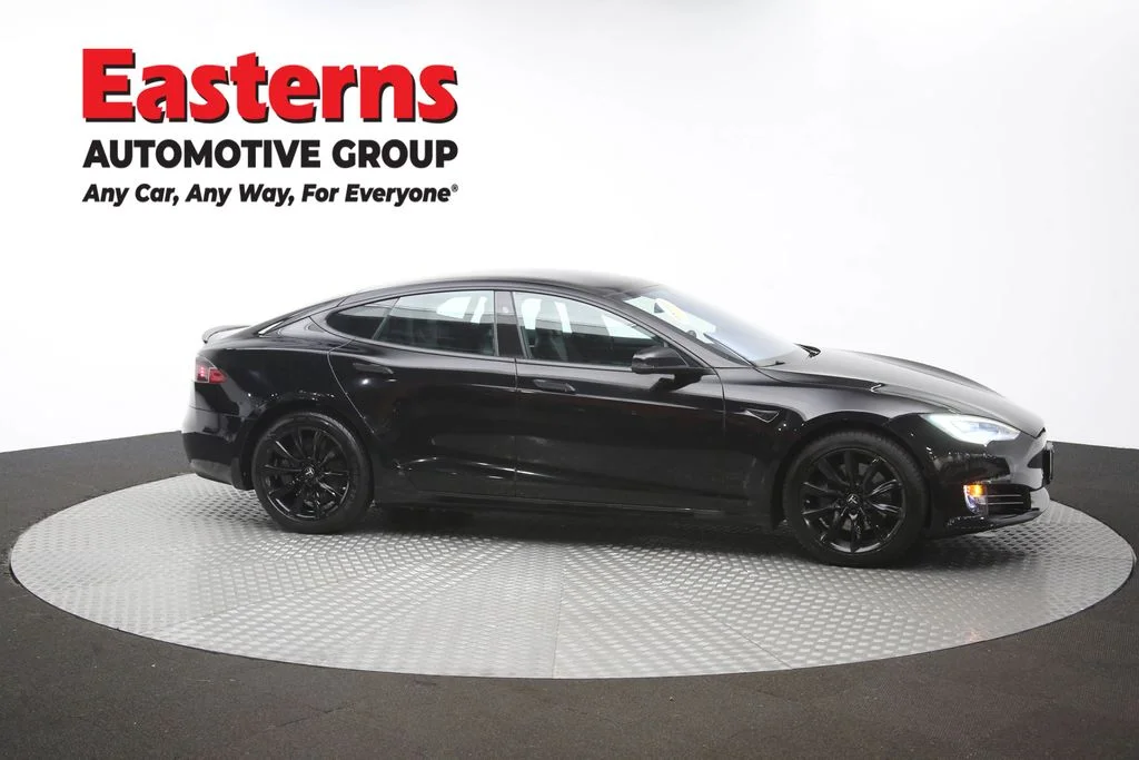Used 2019 Black Tesla 75D image 40
