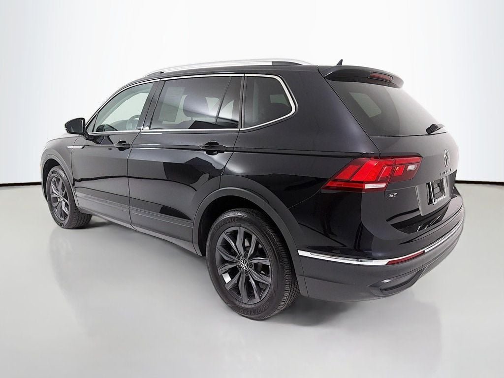 Used 2023 Deep Black Pearl Volkswagen 2.0T SE FWD image 5