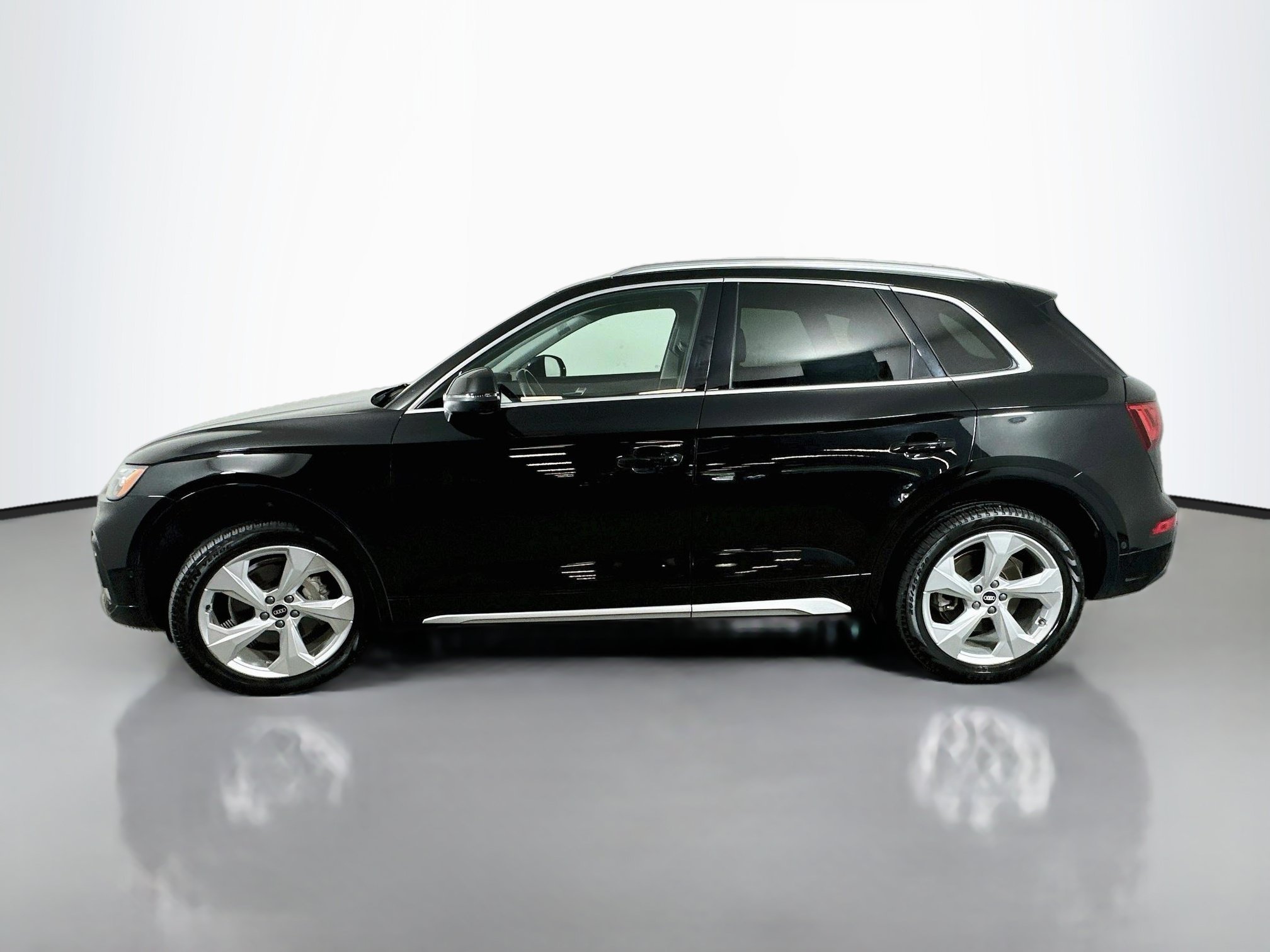 Used 2021 Black Audi Prestige image 4