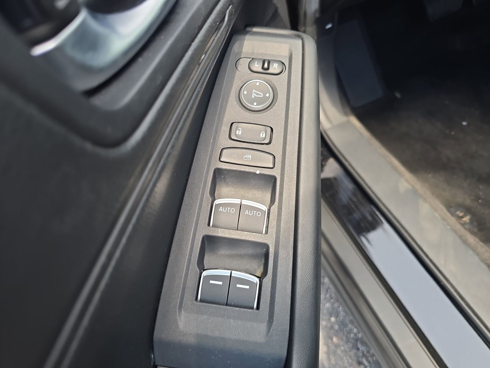 2024 Honda Accord LX - Photo 14