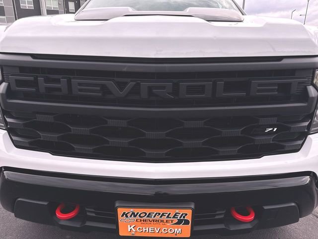 Used 2025 Summit White Chevrolet Custom Trail Boss image 30