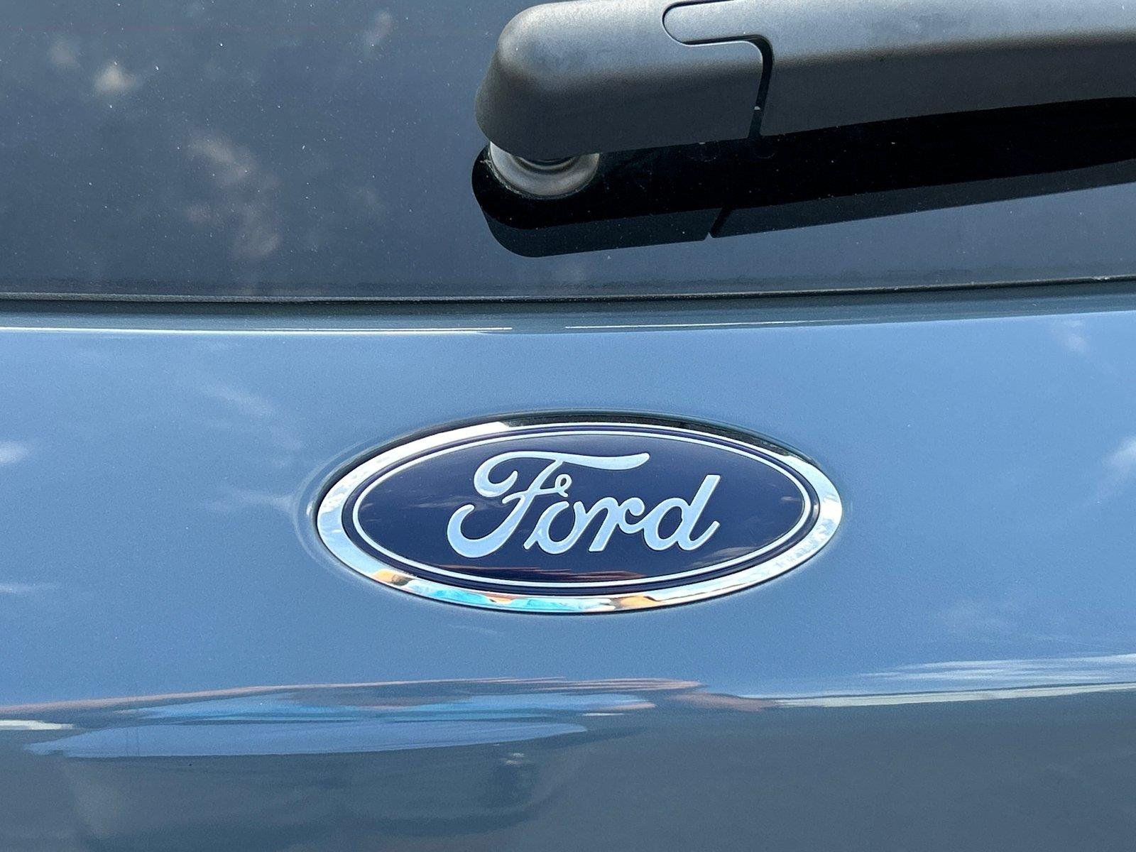 Used 2025 Vapor Blue Ford ST-Line image 5