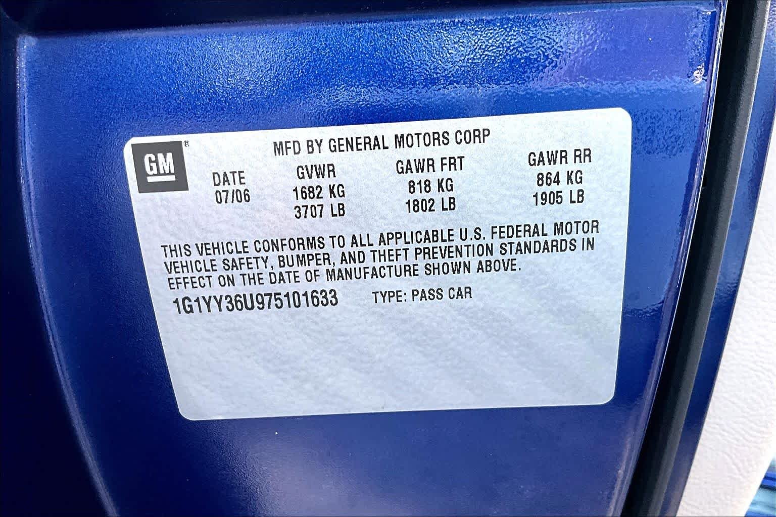 Used 2007 LeMans Blue Metallic Chevrolet  image 31