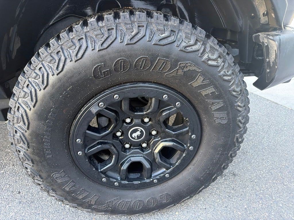 Used 2022 Gray Metallic Ford Wildtrak image 13