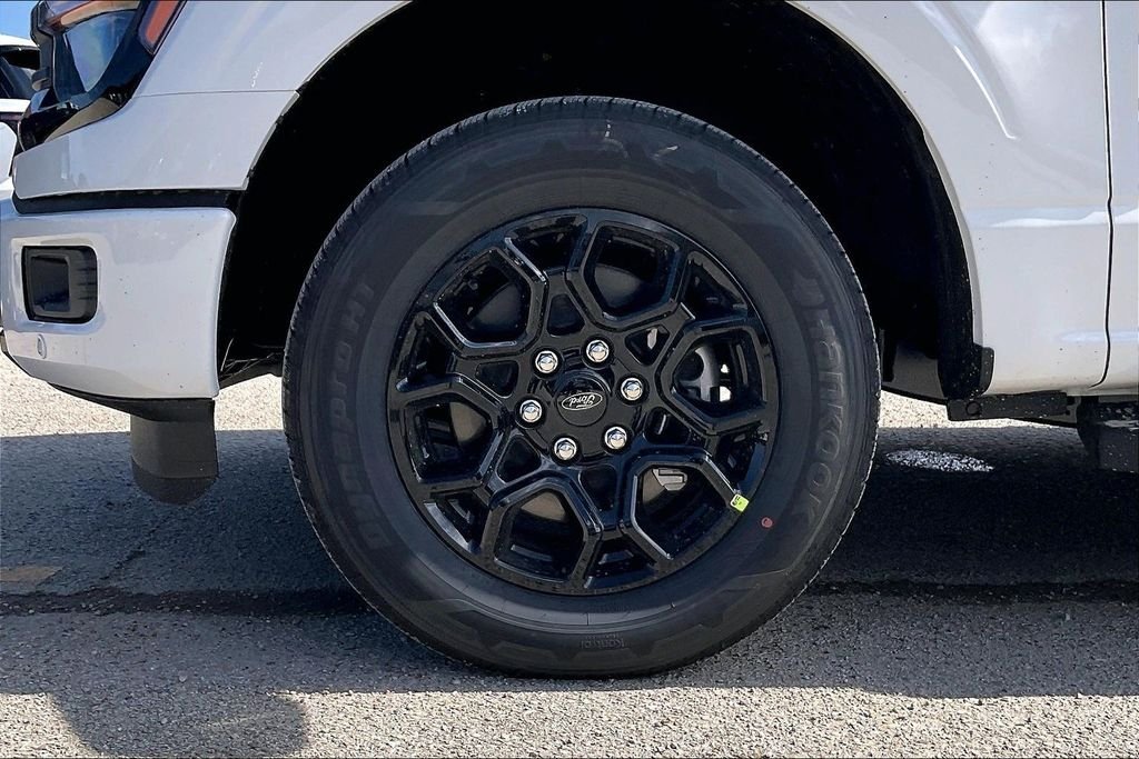 New 2026 Ford F-150 XLT 4D SuperCrew