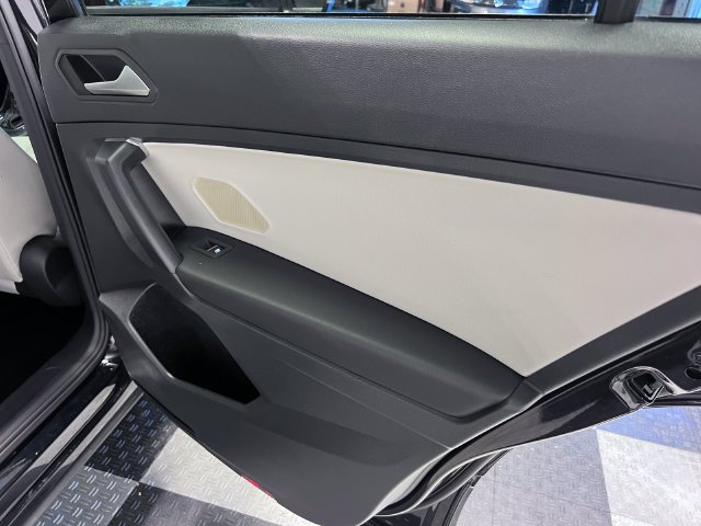 2021 Tiguan 2.0T SE R-Line Black Black · photo 14