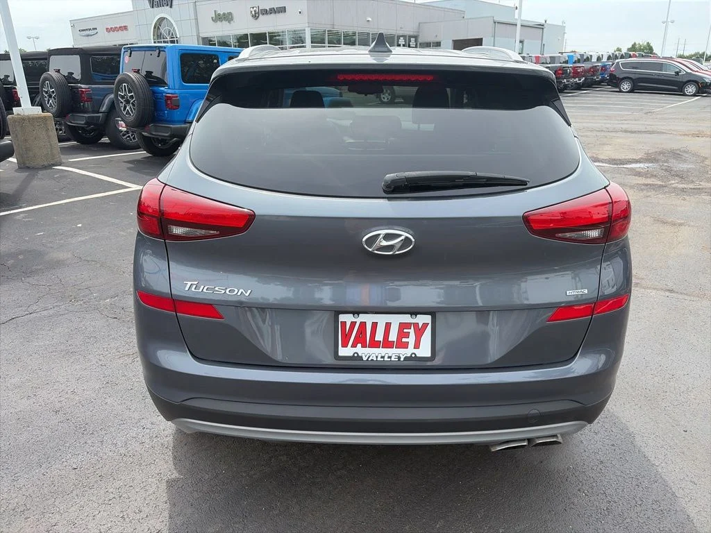 Used 2019 Gray Hyundai SEL image 5