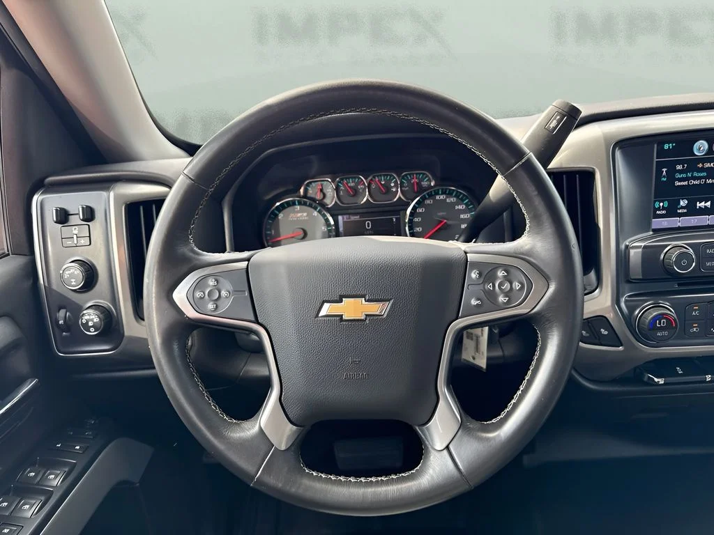 Used 2017  Chevrolet LT image 8
