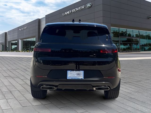New 2026 Santorini Black Land Rover SE image 4