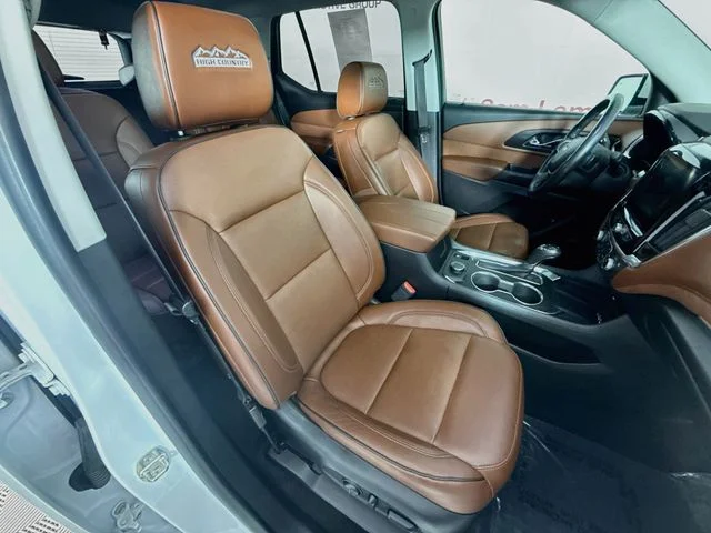 Used 2019 White Chevrolet High Country image 31