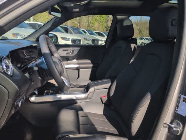 Used 2025 Mountain Grey Metallic Mercedes-Benz GLB 250 image 17