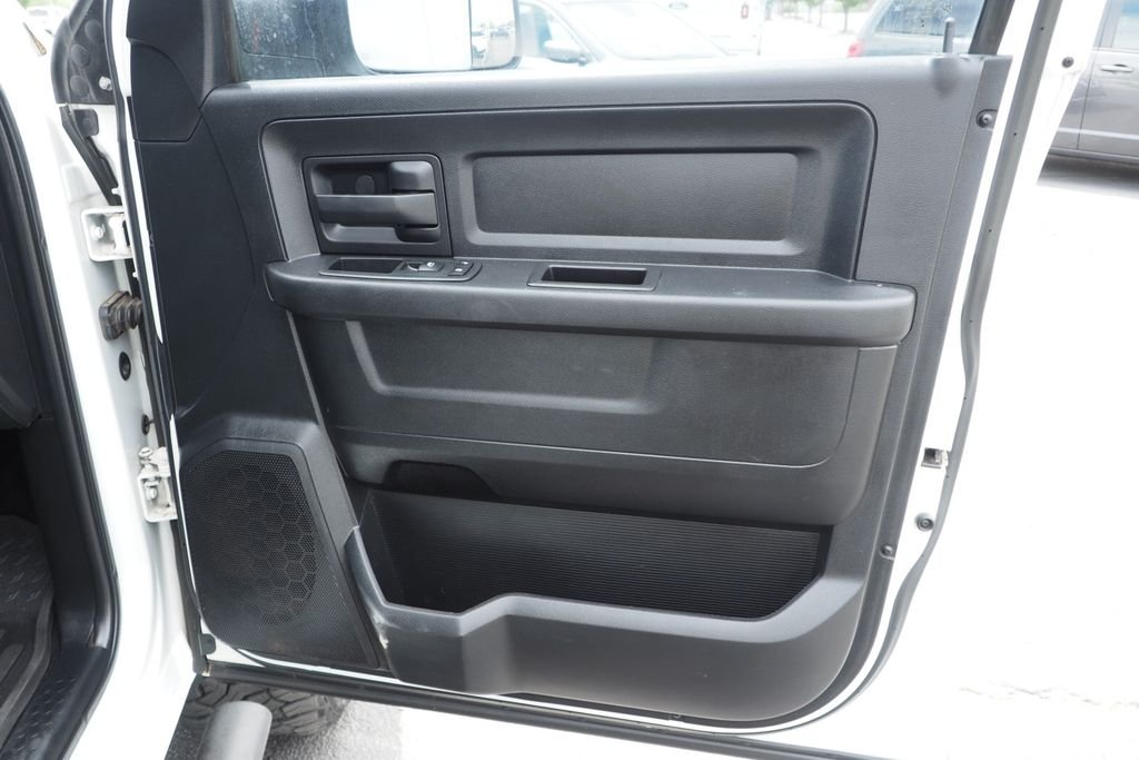 2015 RAM Ram 2500 Pickup Tradesman - Photo 21