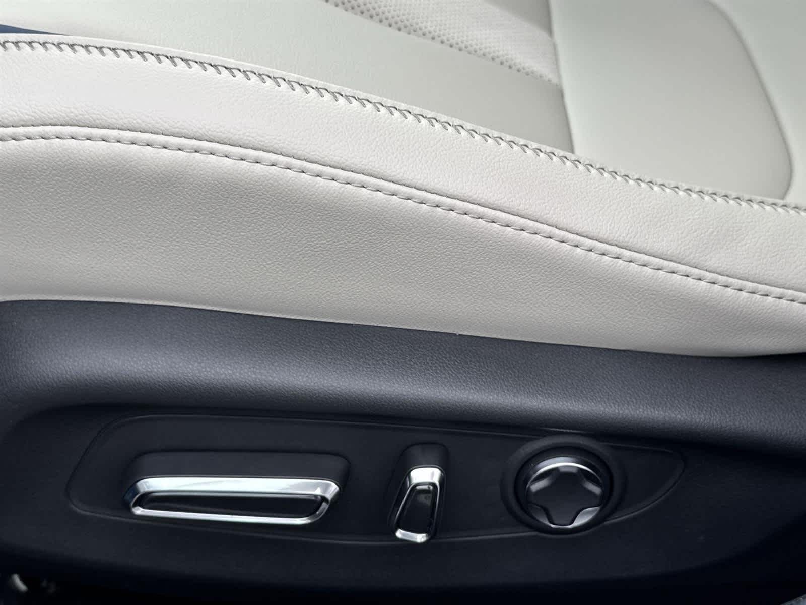New 2026 Platinum White Pearl Acura w/A-Spec Technology Package image 25