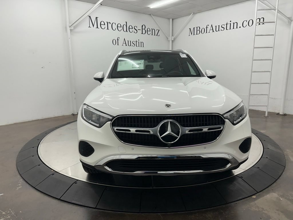 New 2027 Polar White Mercedes-Benz GLC 300 image 32