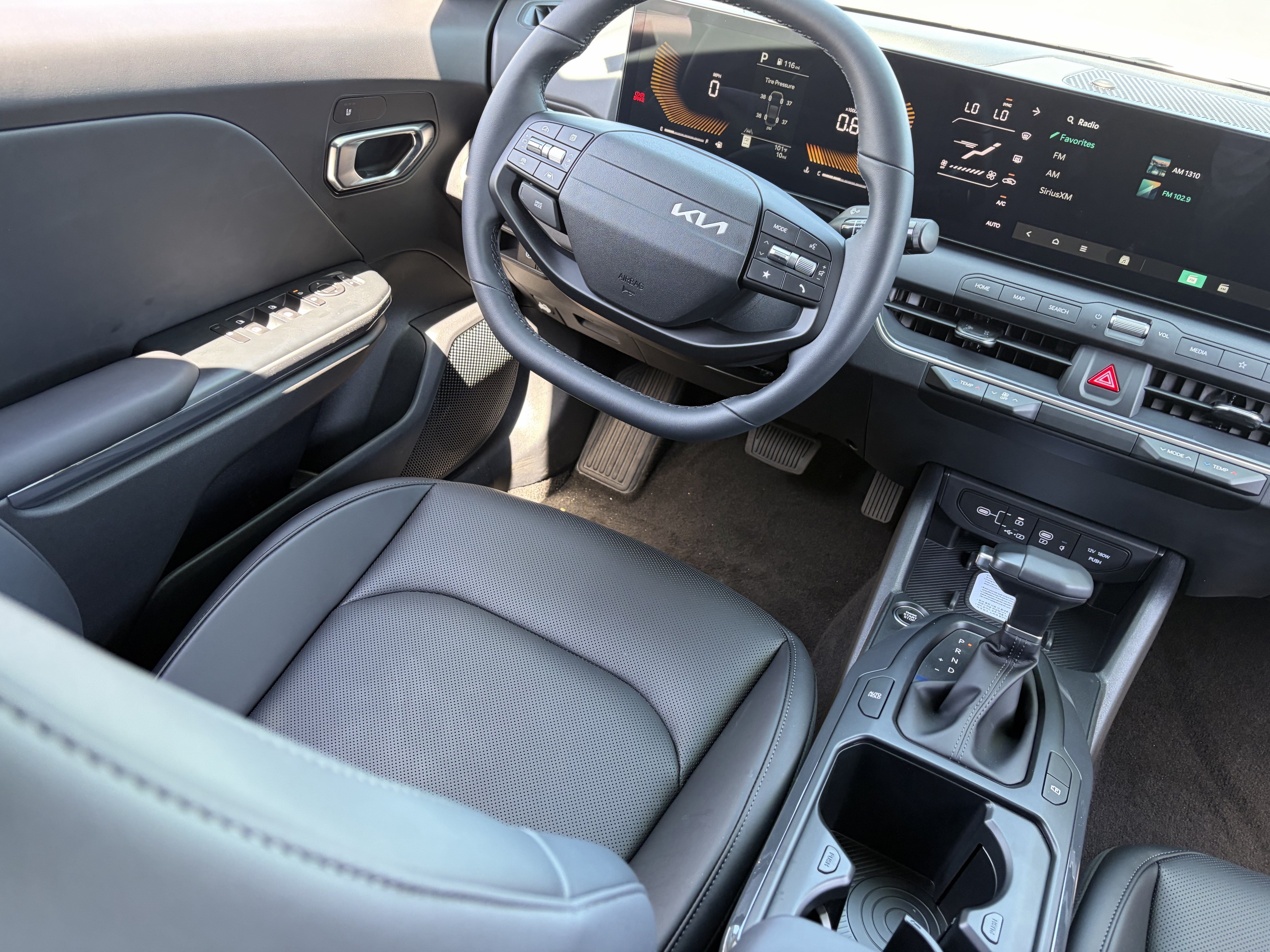 New 2026 Snow White Pearl Kia EX image 12