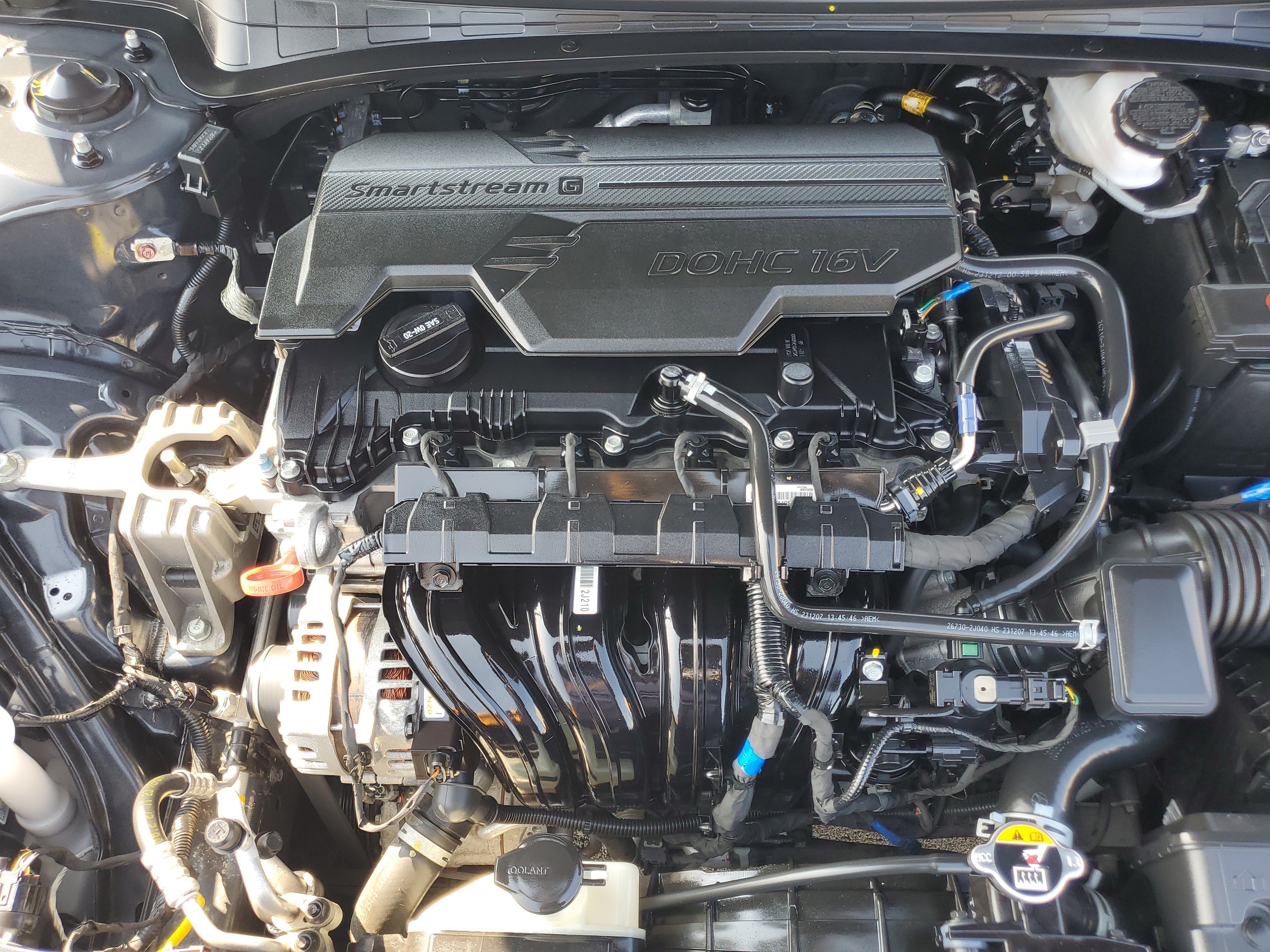 Used 2024 Abyss Black Hyundai SEL image 8