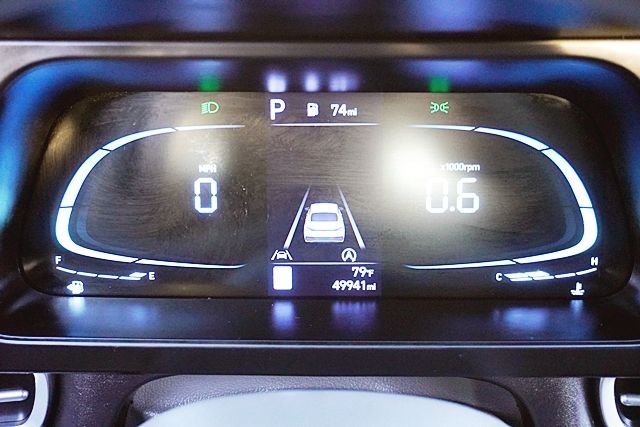 Used 2024 Gray Hyundai SE image 29