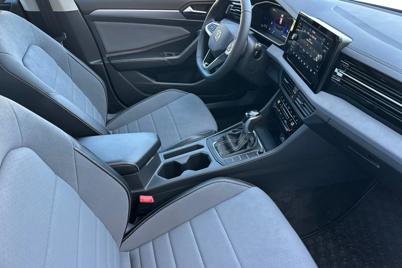 New 2026 Blue Volkswagen 1.5T SE image 13