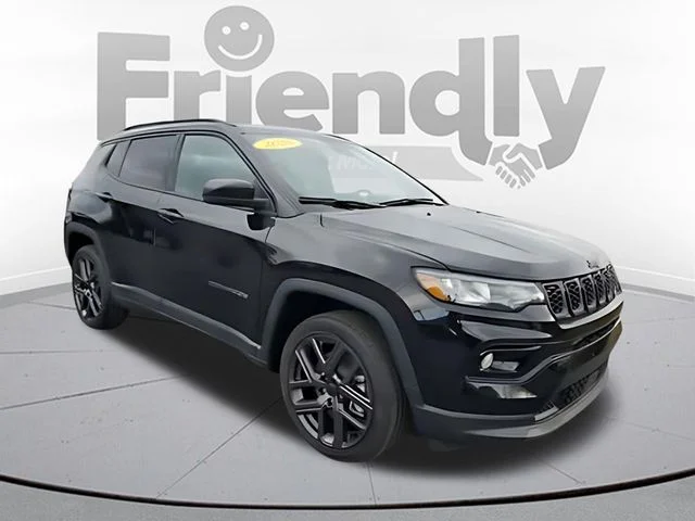 New 2026 Diamond Black Crystal Pearlcoat Jeep Limited image 7