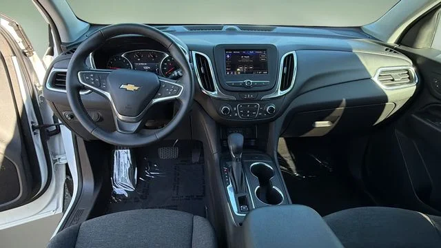 Used 2022 White Chevrolet LT image 16