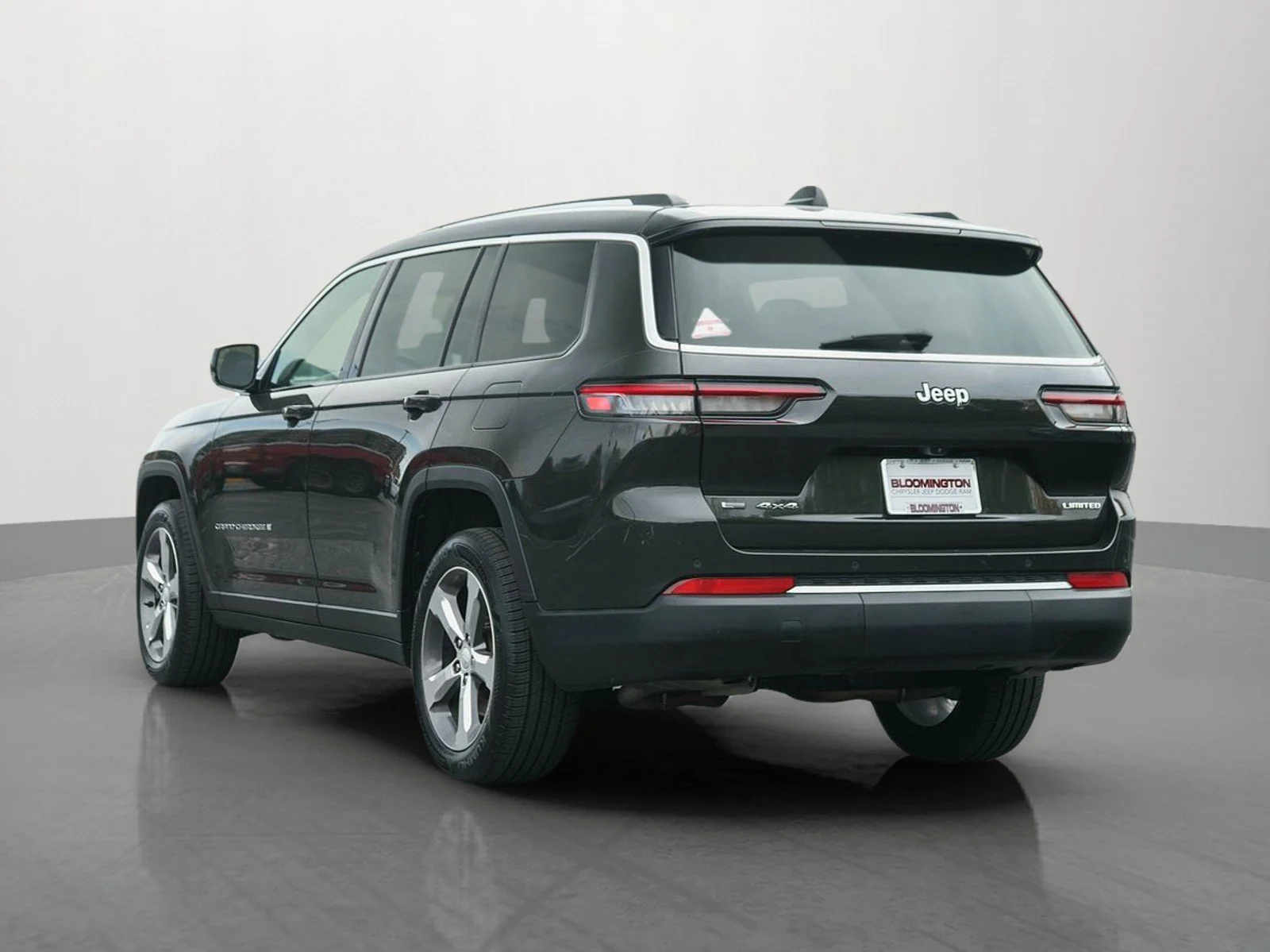 Used 2021 Rocky Mountain Pearlcoat Jeep Limited image 5