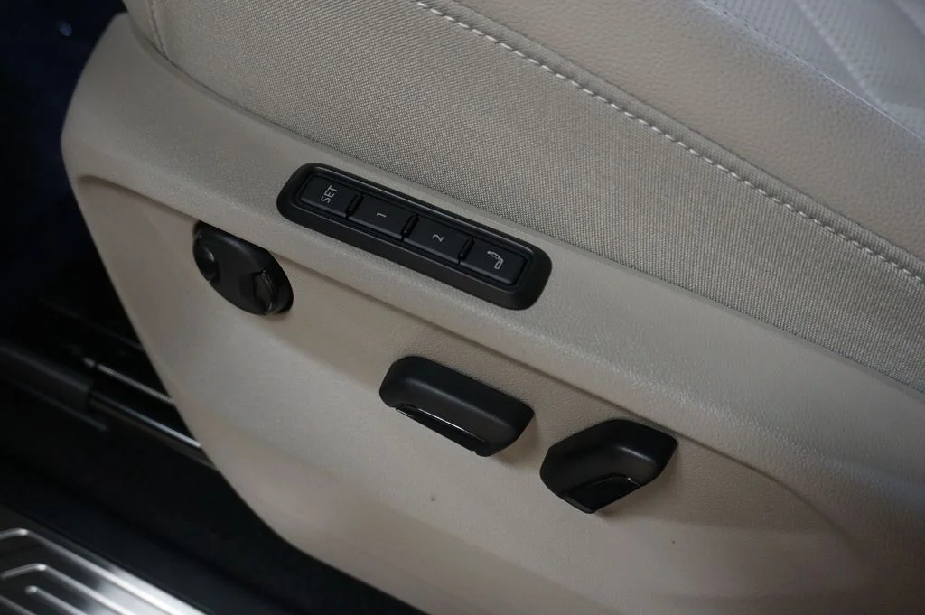 New 2026 Opal White Volkswagen 2.0T SEL Premium R-Line image 30